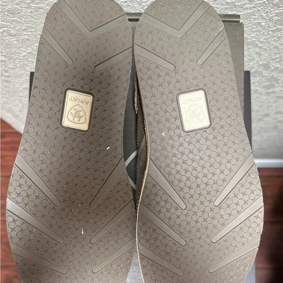 Ariat Women's Cruiser Slip Ons - Picture 5 of 8